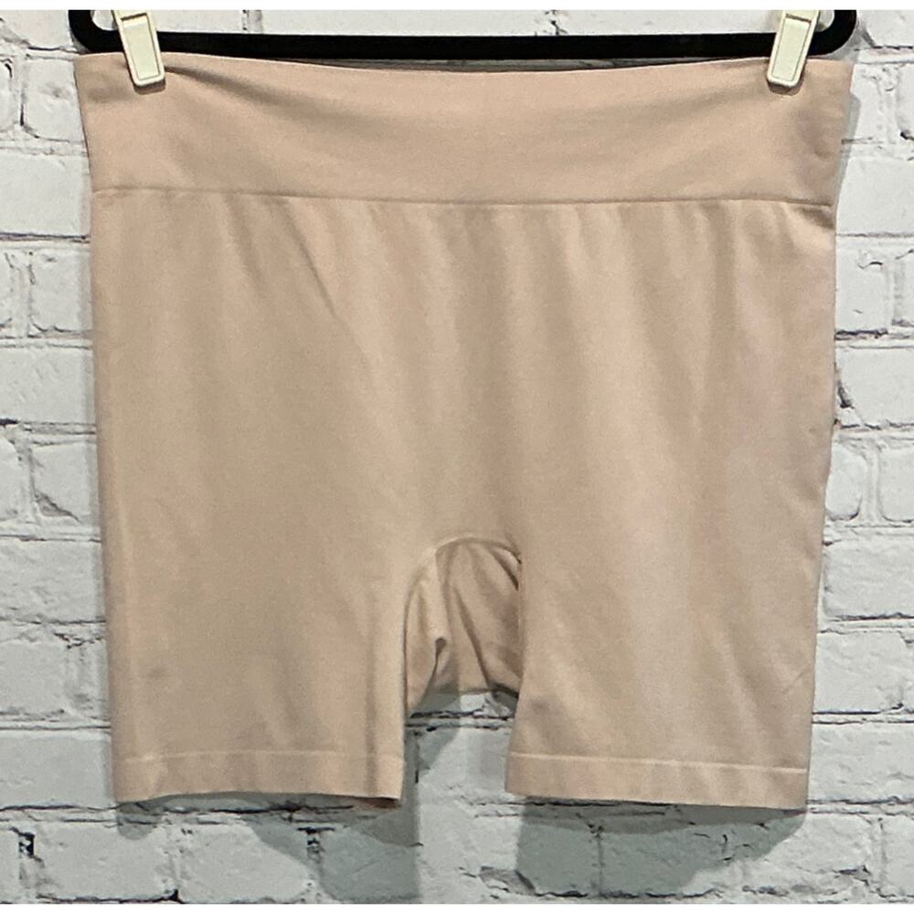 Torrid Women's Nude Seamless High Rise No Rub Short Panty (Size 2)
